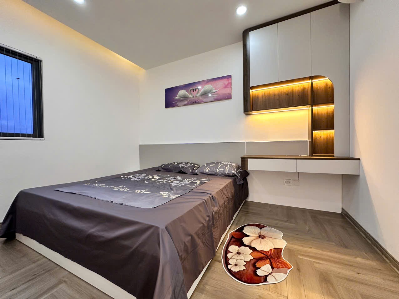 Bán gấp căn hộ 3PN MULBERRY LANE - 124m2 giá chỉ 8.x tỷ 3