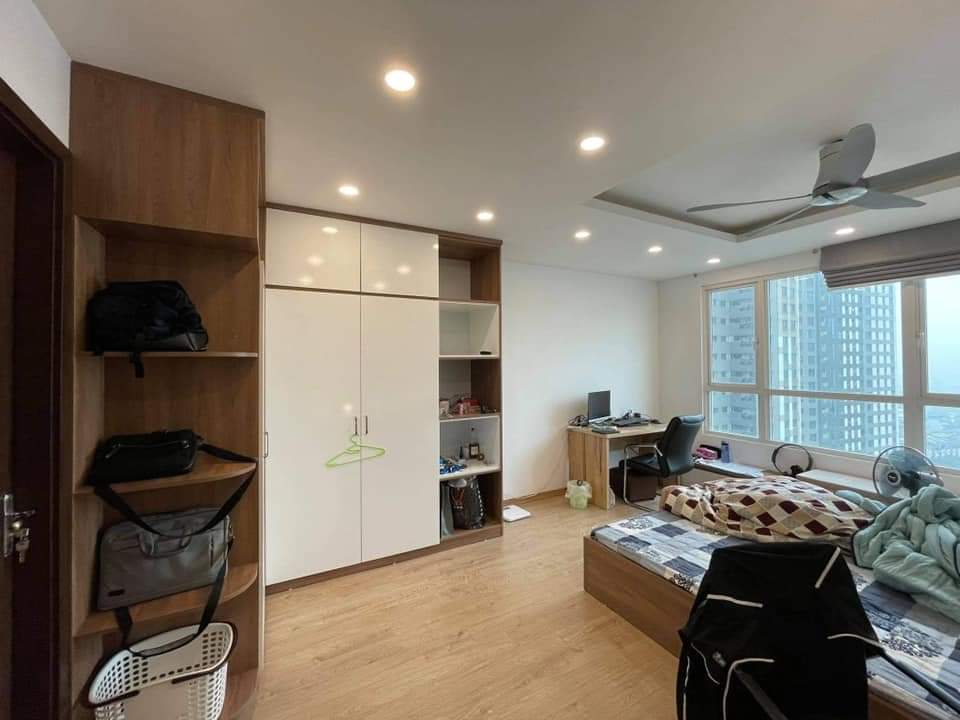 Bán gấp nhà đẹp full đồ SEASONS AVENUE - 3PN giá tốt 3
