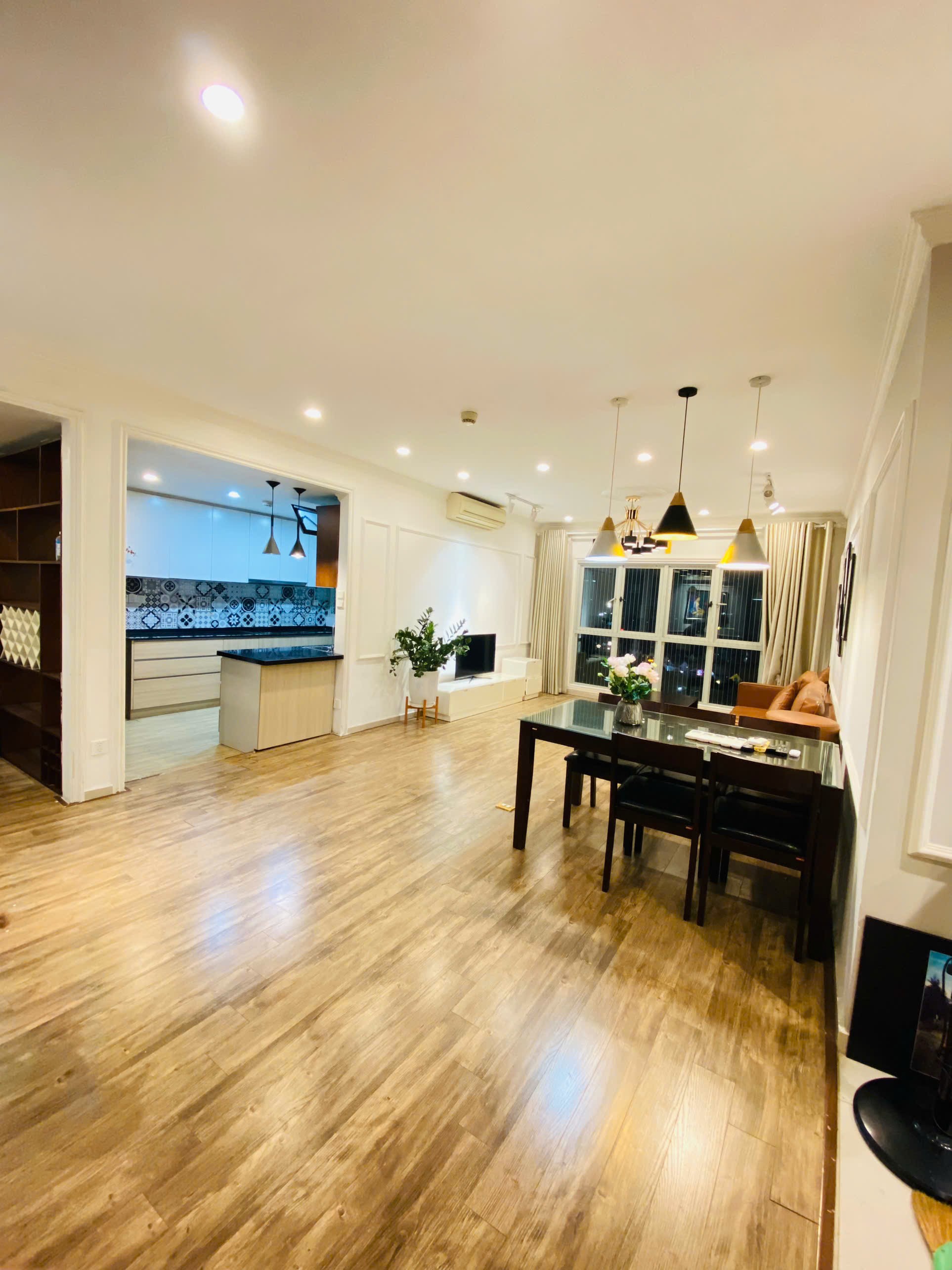 Cần bán gấp MULBERRY LANE - 3PN tầng trung, giá tốt 5