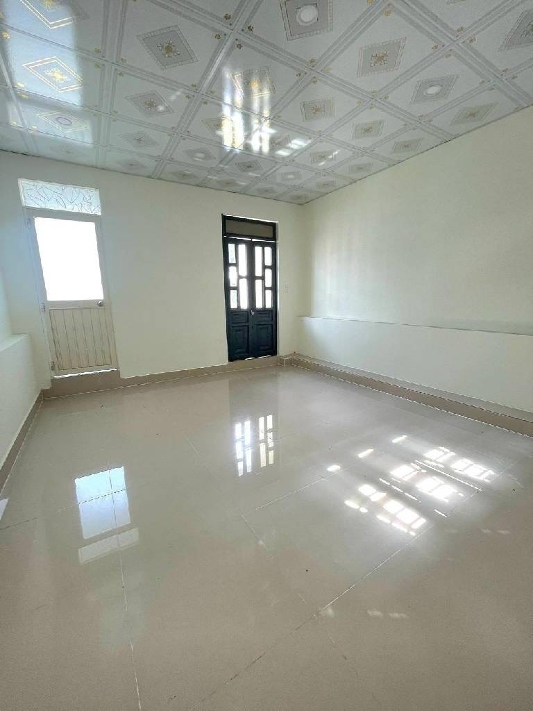 Bán nhà 80m2 (4 x 20)m - 3 tầng - Hẻm xe tải 5m Đường Tân Quý - Tân Phú 3