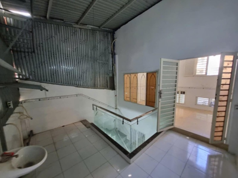 Bán Nhà Đường Hoàng Ngọc Phách - 95m2, Ngang 4m7 - Hẻm 10m xe tải thông 4