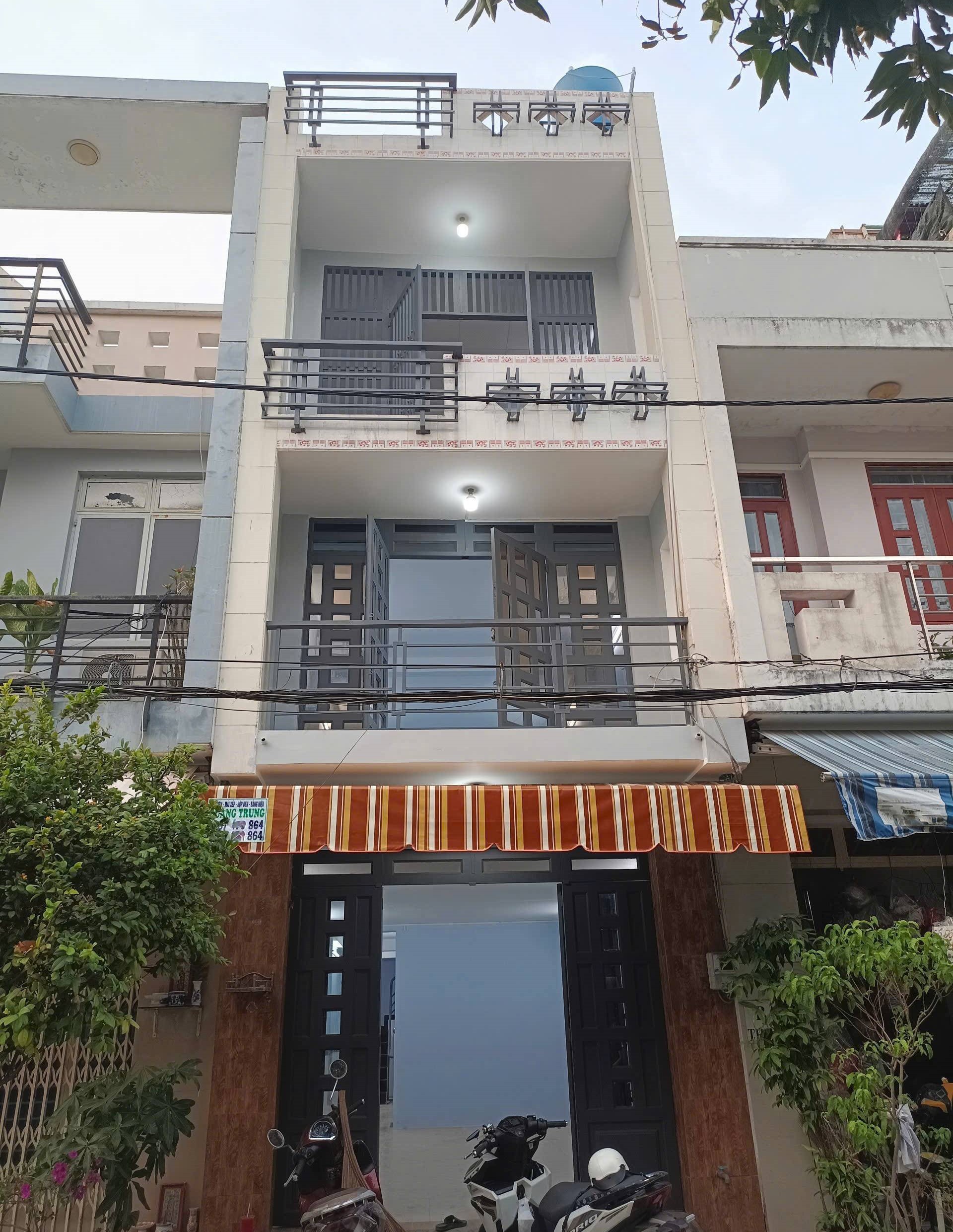 Nhà Bán Đường Tân Hoà Đông Quận Bình Tân.DT:4x14m.Giá 6,75 tỷ