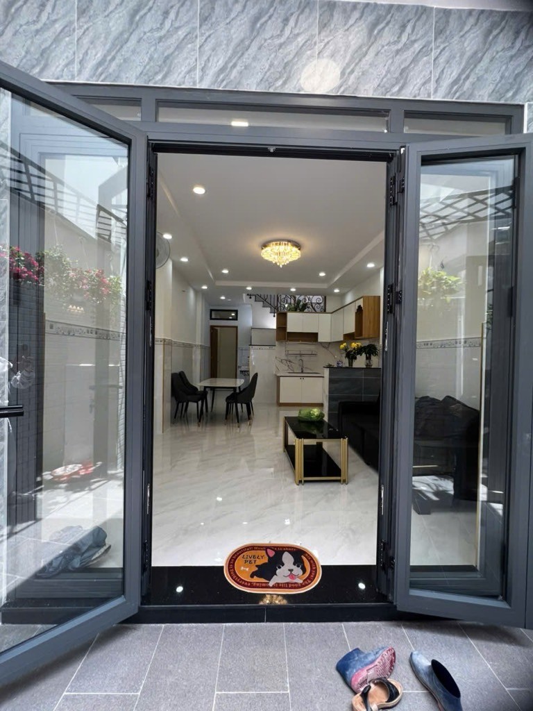 Bán nhà mới đẹp vào ở ngay đường Trường Chinh 2T 63m2 gần nhà ga T3 2