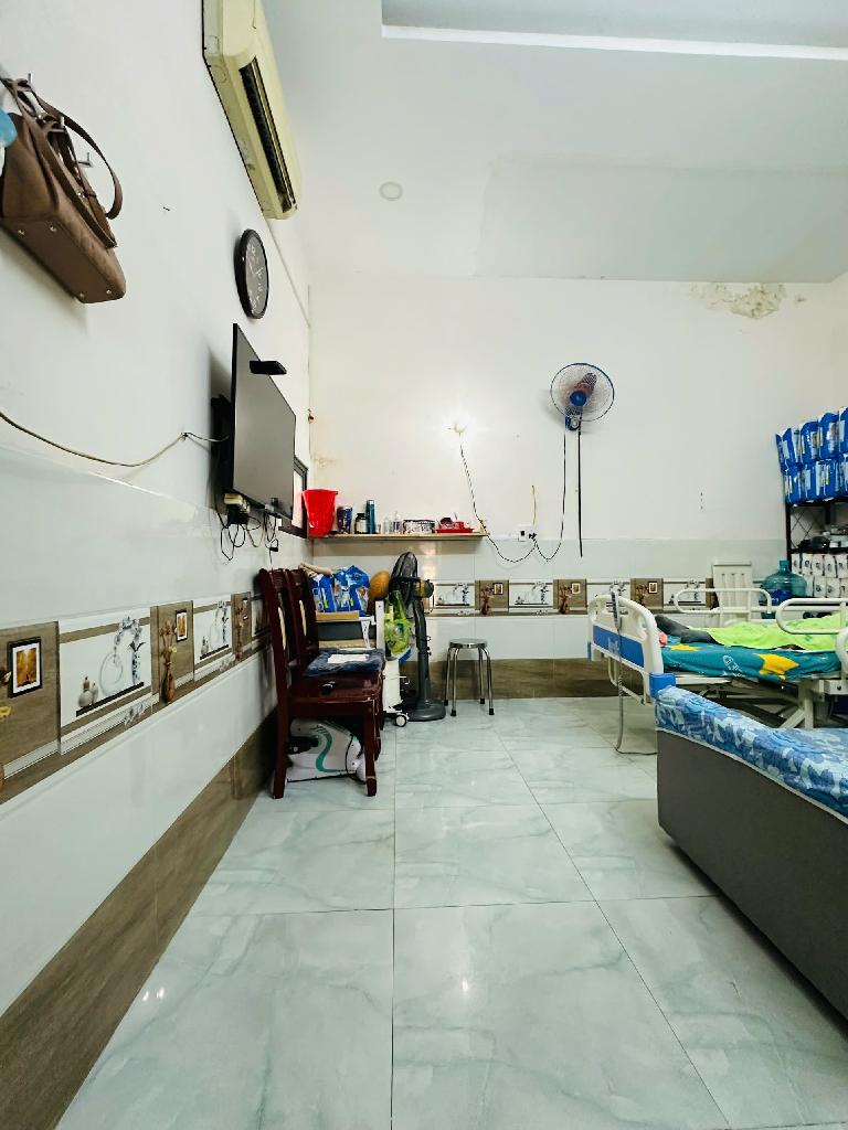 68m2 hẻm thông CMT8 Hoàng Sa, 3 tầng, ngang 6m nở hậu, nhỉnh 7 tỷ 2