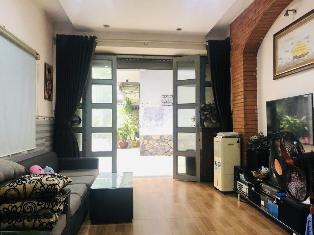 Nhà 2 MT HXH khu Bàu Cát hiện trạng 2 tầng Giá chỉ 6 tỷ TL