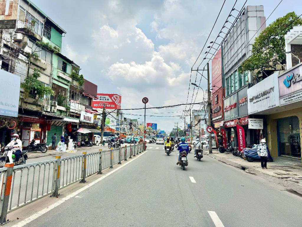 55M2 TRƯỜNG CHINH HXH cách nhà 1 căn, 4.3x13, nhỉnh 6 tỷ