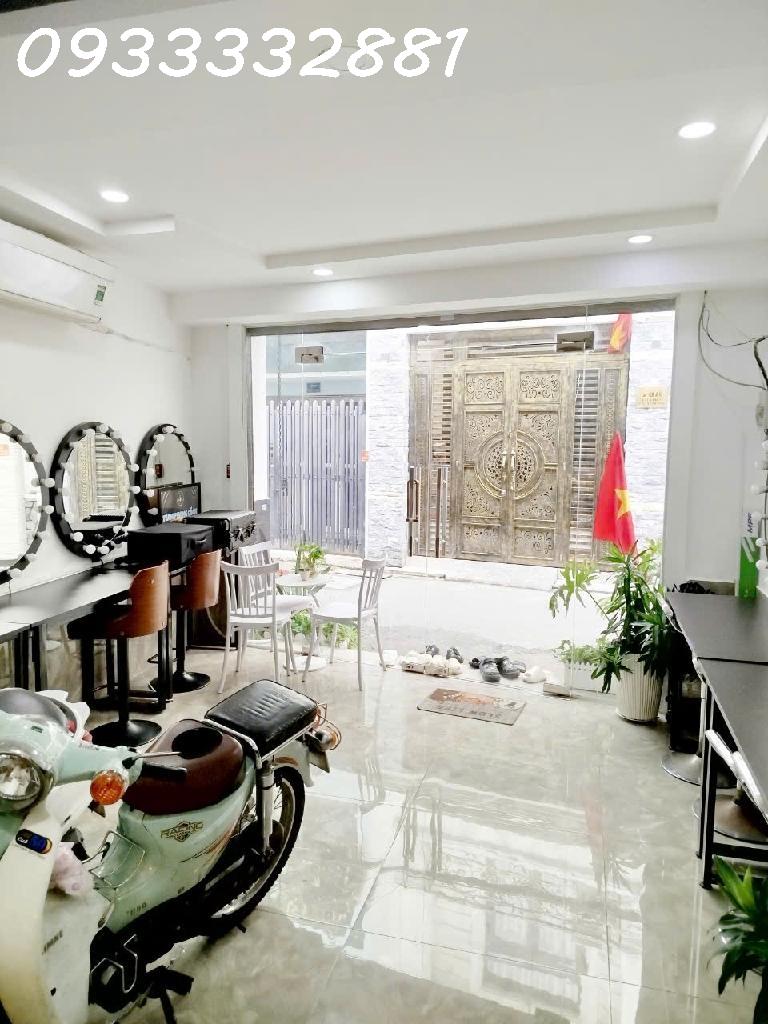 Nhà MT gần Lý Thường Kiệt - Lạc Long Quân, 3 tầng + ST chưa tới 5,8 tỷ 3