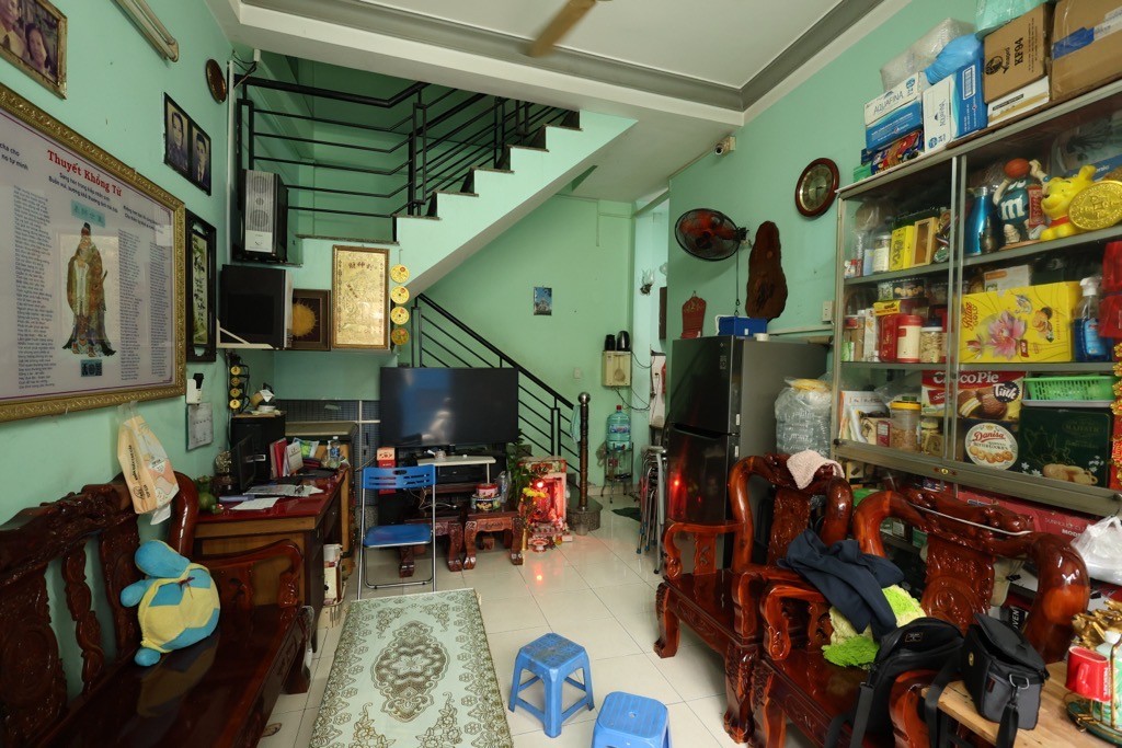 Nhà ngang 7m, đường Trường Chinh, 54m2 x 4 tầng BTCT, gần chợ Bà Quẹo 2
