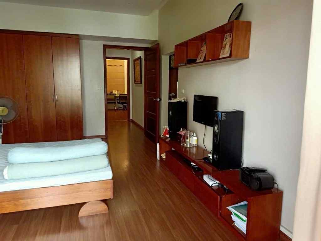 bán nhà Việt Hưng, 96m x 5 tầng, mặt tiền 6m, phân lô, vỉa hè, ôtô tránh 2