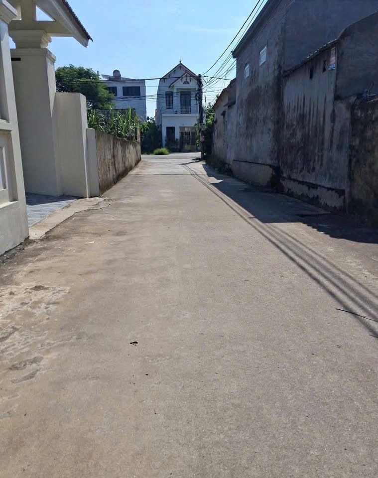 1.8x tỷ 109m2 Kỳ Sơn Kiến Thụy Zalo 0567222555 5