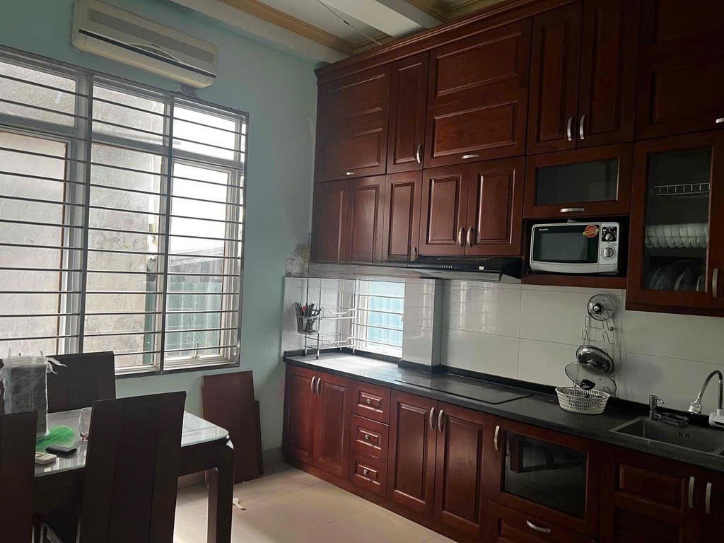 Cho thuê nhà Ngõ 16 Hoàng Cầu, Ô Chợ Dừa, Đống Đa 45m x 3T, 3PN3VS giá 14.5 triệu 5