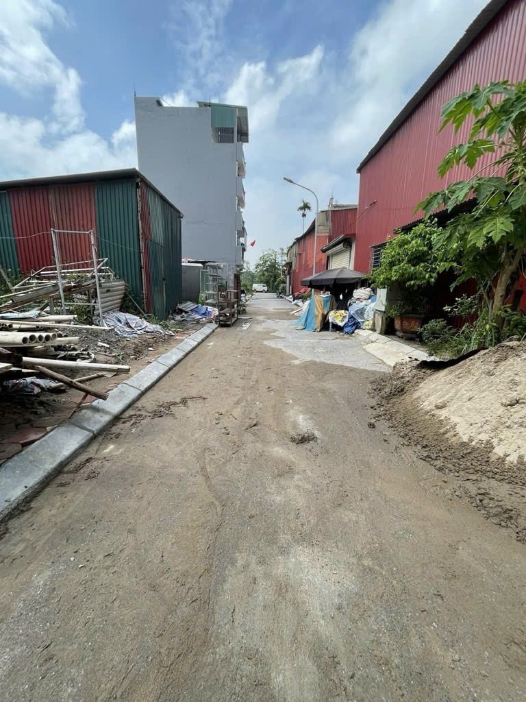 Đất đấu giá Đại Áng cạnh chợ Đám gần ga đường sắt Ngọc Hồi 50m2 chỉ 6.x tỷ. LH 0989626116 2