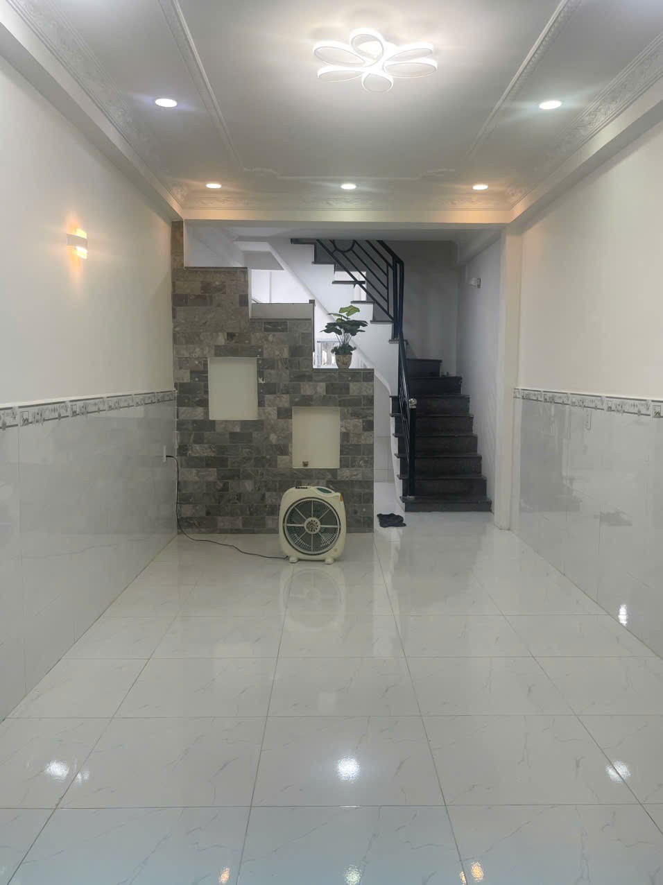 cho thuê nhà cấp 4, hẻm đường Phạm Văn Chiêu, Phường 16, Diện tích 52m², 11