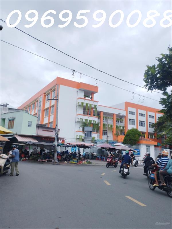 GẤP Trịnh Đình Trọng HXH 8m kinh doanh - 70m2 - 2T chỉ 6 tỉxx