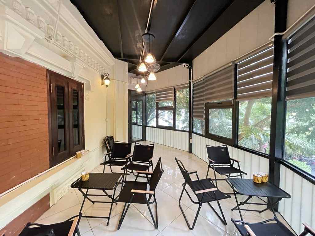 phân lô mặt phố Hoàng Như Tiếp, 100m x 4 tầng, mặt tiền 18m, dòng tiền 1 tỷ/năm 4