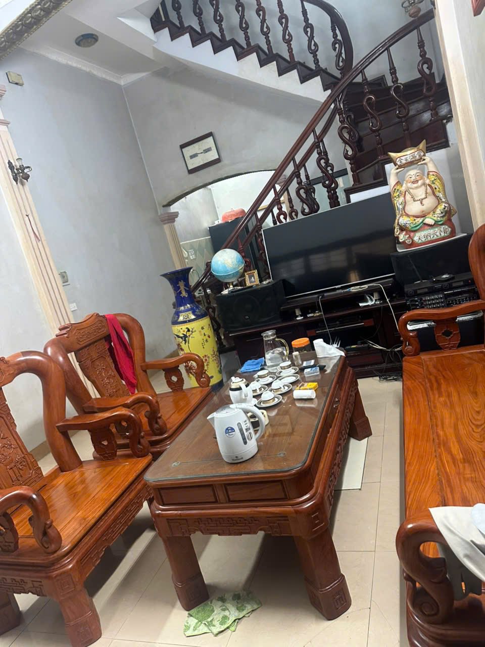Cho thuê nhà riêng Đê La Thành, Đống Đa 50m x 3T, 3PN3WC giá 13tr, ở nhóm thoải mái 5