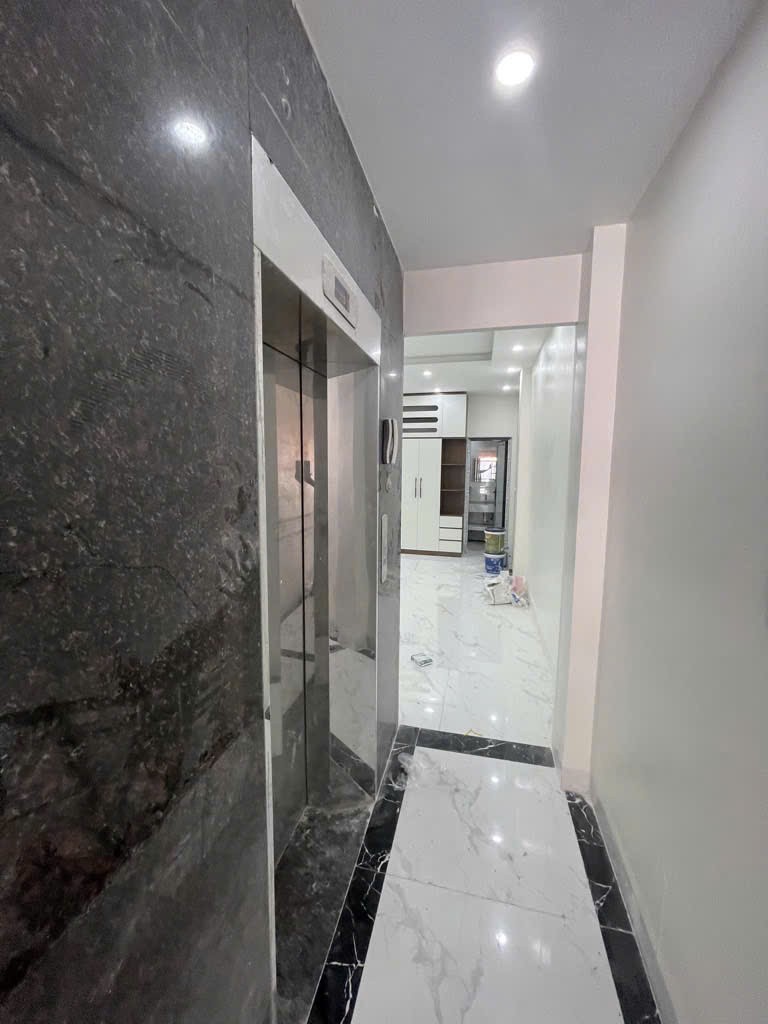 NHÀ MỚI 6 TẦNG THOÁNG SÁNG, 80m2 TĐC TU HOÀNG, Ô tô tránh + vỉa hè, Mặt Tiền rộng nhất khu 4