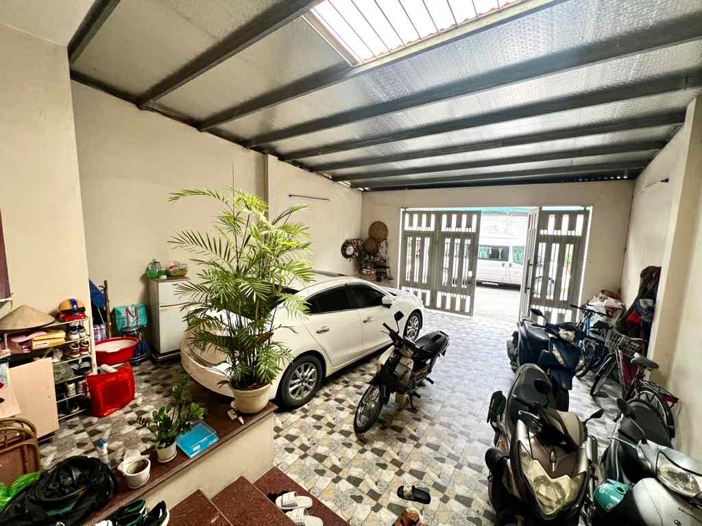 bán nhà Cổ Linh, 140m, mặt tiền 6.2m, nở hậu, đường rộng 10m, 3 ôtô tránh nhau 2