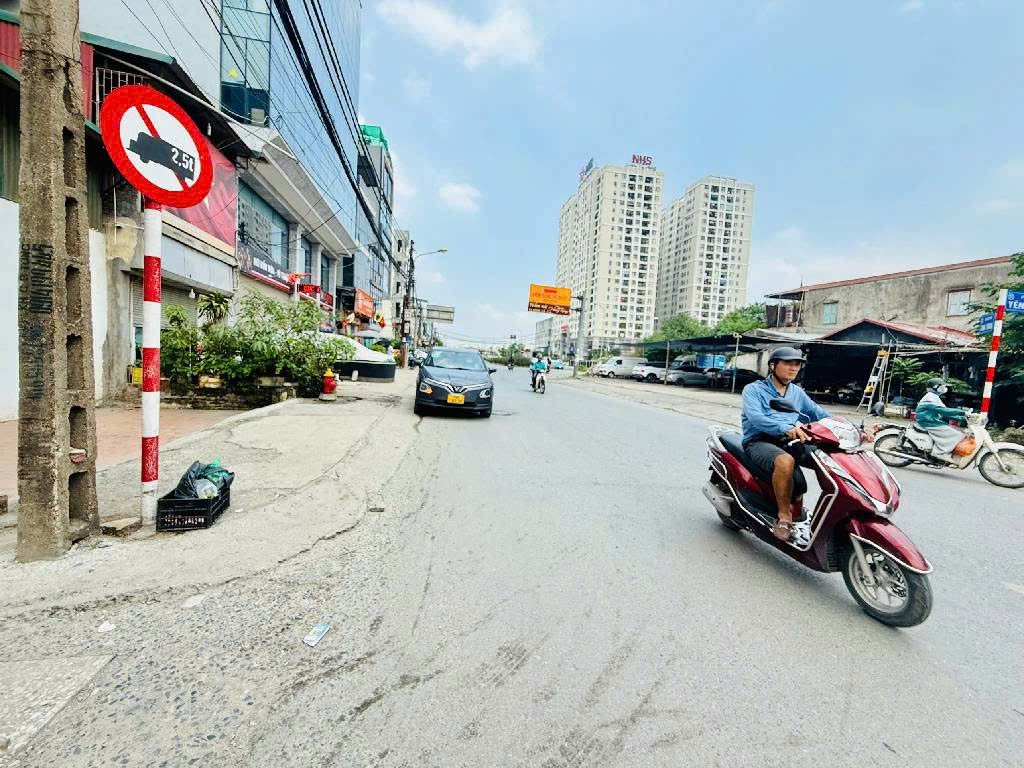 Cần bán Đất đường Tam Trinh, Phường Yên Sở, Diện tích 102m², Giá 27 Tỷ 3
