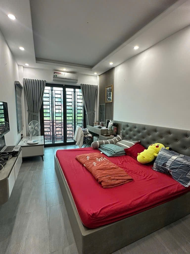 Cần bán Nhà mặt tiền đường Hoàng Mai, Phường Hoàng Văn Thụ, Diện tích 32m², Giá 7.8 Tỷ 2