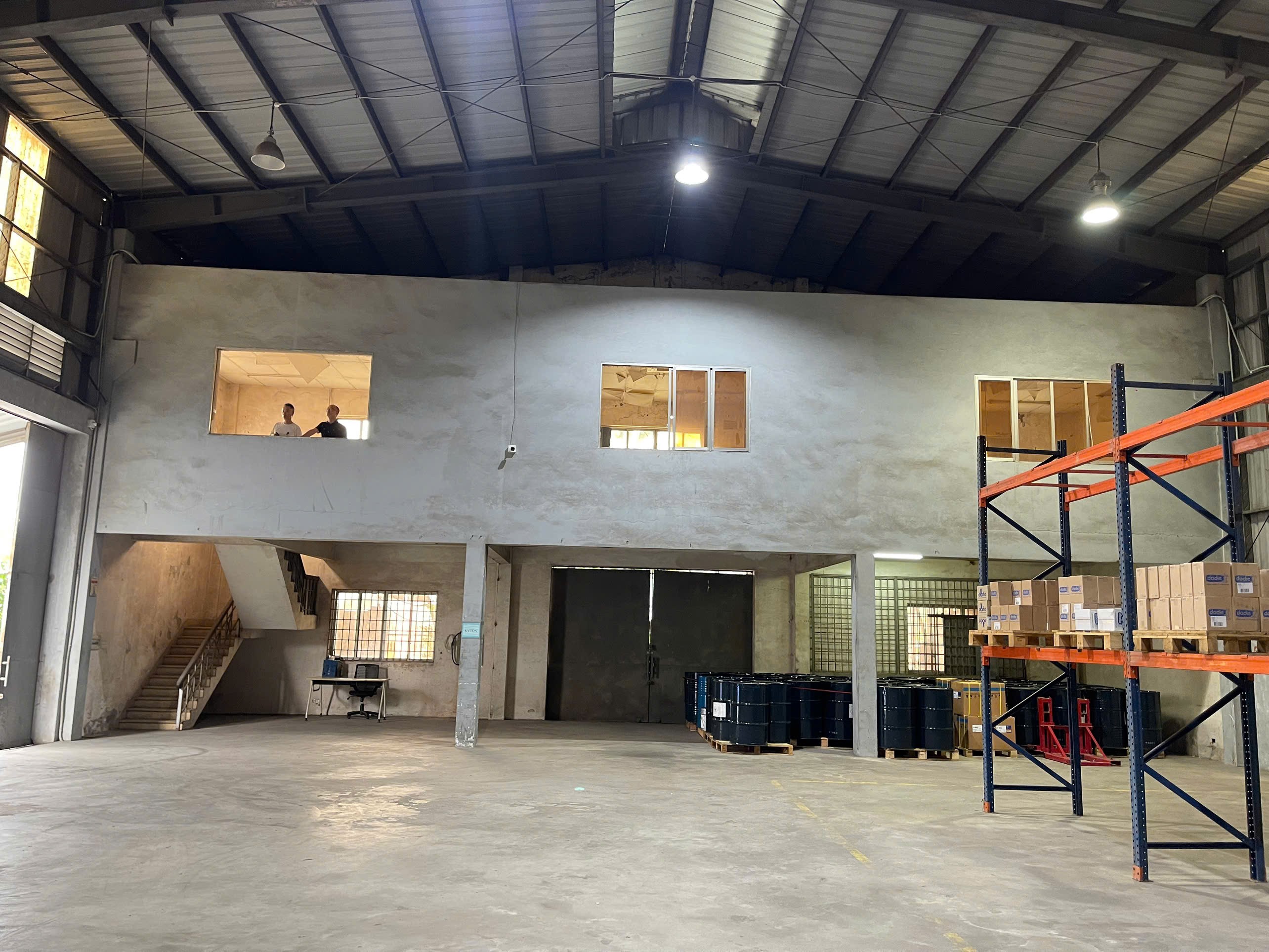 Cho thuê Kho - Nhà xưởng đường 5, Phường Phúc Đồng, Diện tích 665m², Giá Thương lượng 3