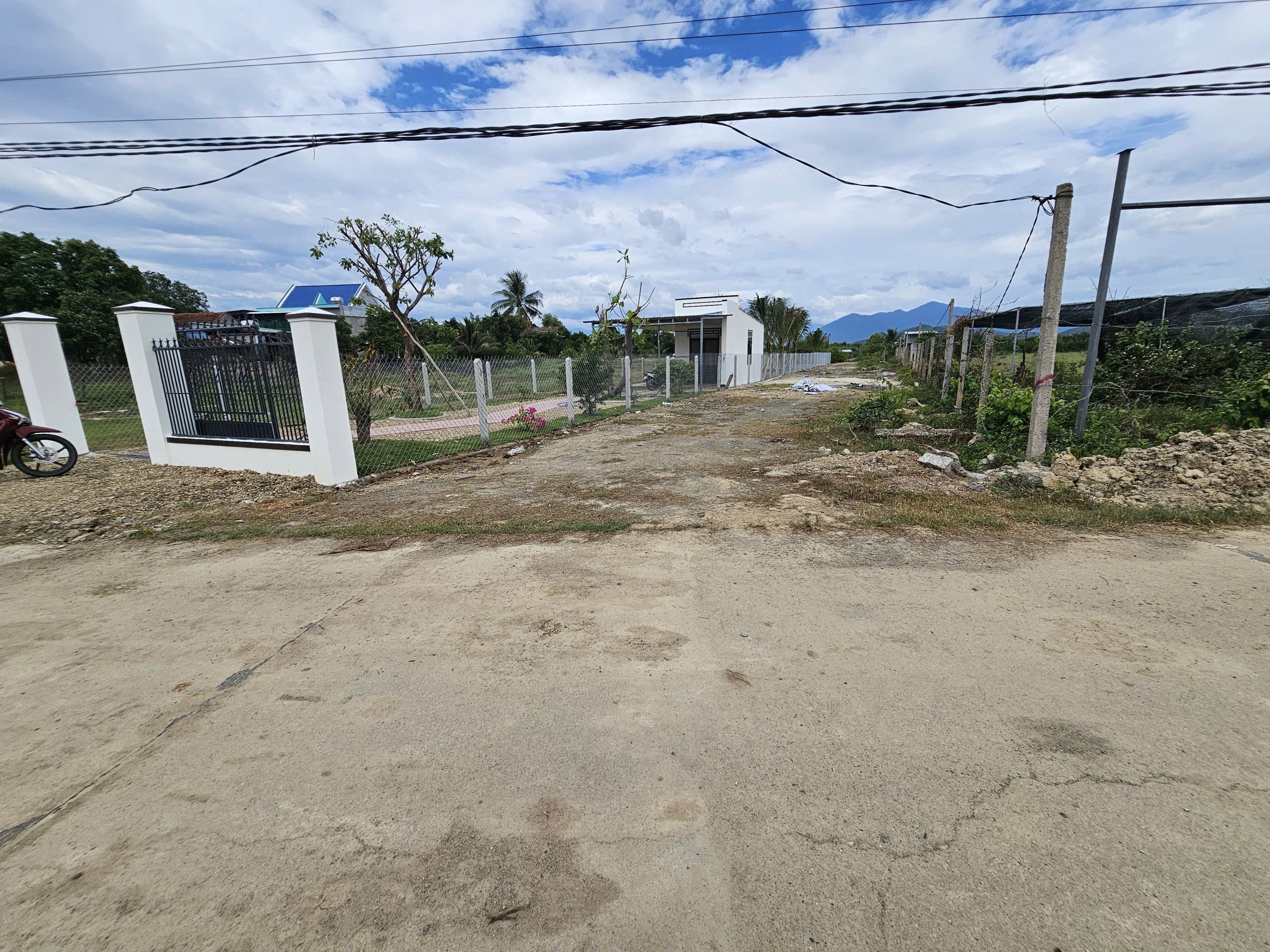 Bán đất vườn Diên Đồng sát bên khu dân cư- đường bê tông oto tới nơi