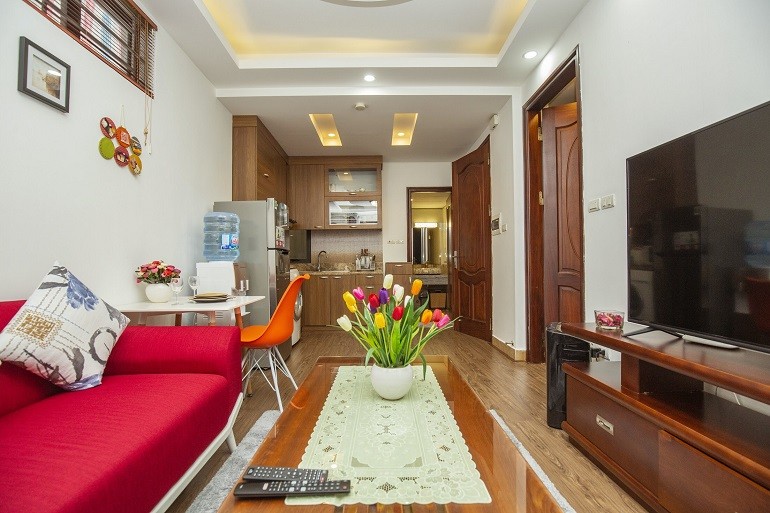 Cho thuê căn hộ 1PN rộng 55m2 tại Đào Tấn, Ba Đình, đầy đủ nội thất đẹp, hiện đại, có ban công 3