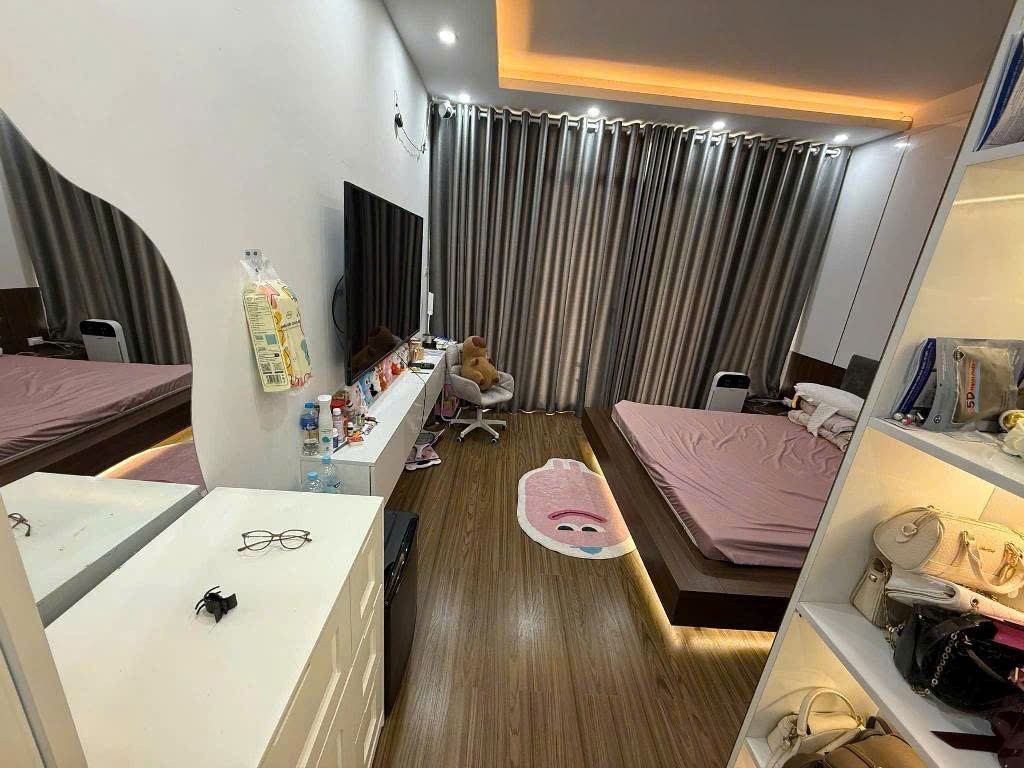 Mặt phố Kim Giang sầm uất gần phố Khương Đình, Vũ Tông Phan 50m2 chỉ 15.x tỷ.LH 0989626116 3