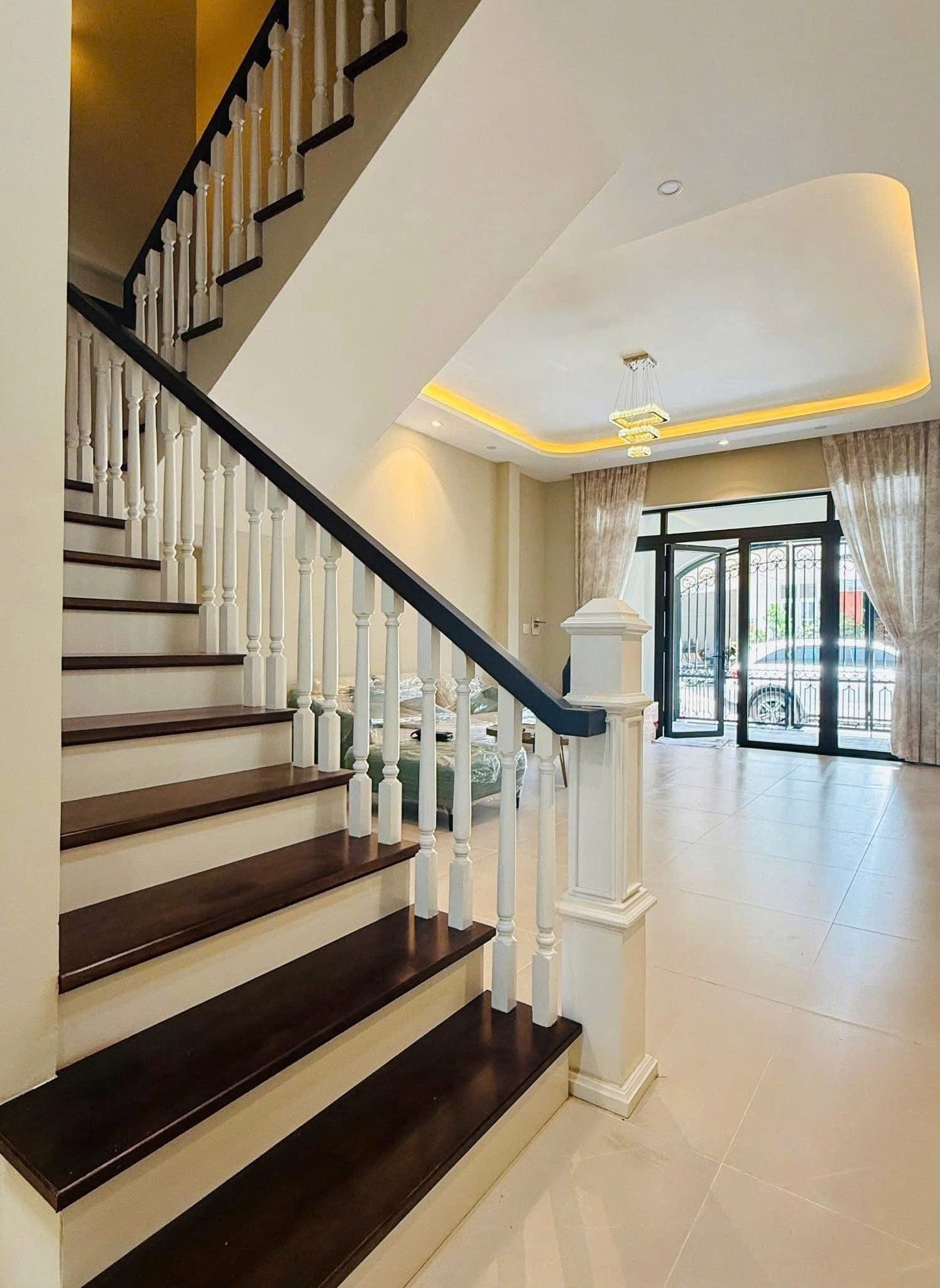 CẦN BÁN GẤP NHÀ PHỐ ĐẸP – FULL NỘI THẤT – TRUNG TÂM ĐÀ LẠT TẠI KQH MẠC ĐỈNH CHI