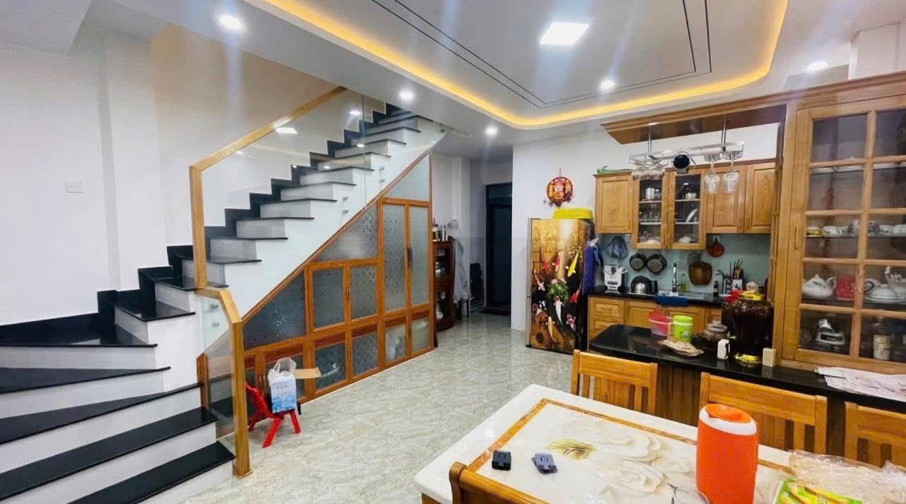 Bán Nhà 2 tầng mới hẻm Hương Lộ Ngọc Hiệp , Diện tích: 75m2 thực tế:85,3 m23 Phòng Ngủ ; 2WC ; 3