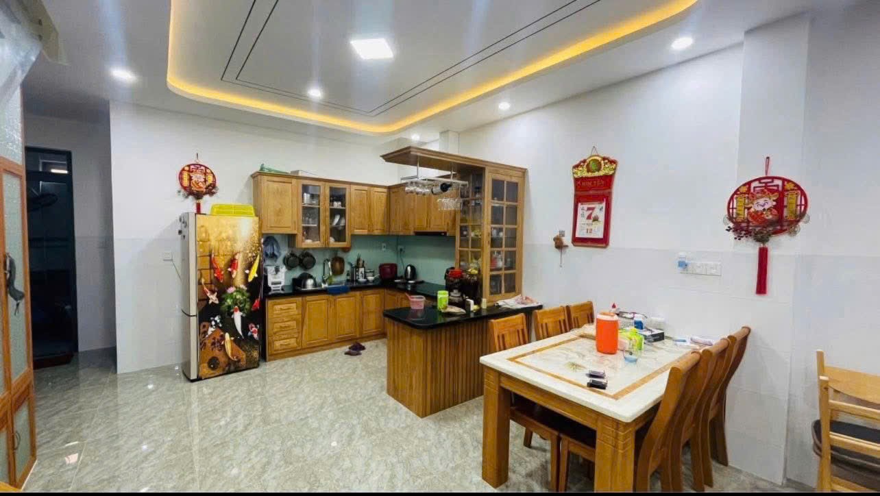 Bán Nhà 2 tầng mới hẻm Hương Lộ Ngọc Hiệp , Diện tích: 75m2 thực tế:85,3 m23 Phòng Ngủ ; 2WC ; 4