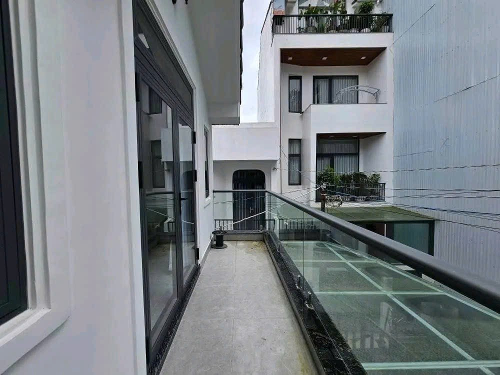 BÁN NHÀ MỚI XÂY – 2 MẶT TIỀN NGUYỄN ĐÌNH CHIỂU, P9 – TRUNG TÂM ĐÀ LẠT 6.8 TỶ Ô TÔ TẬN NHÀ 5