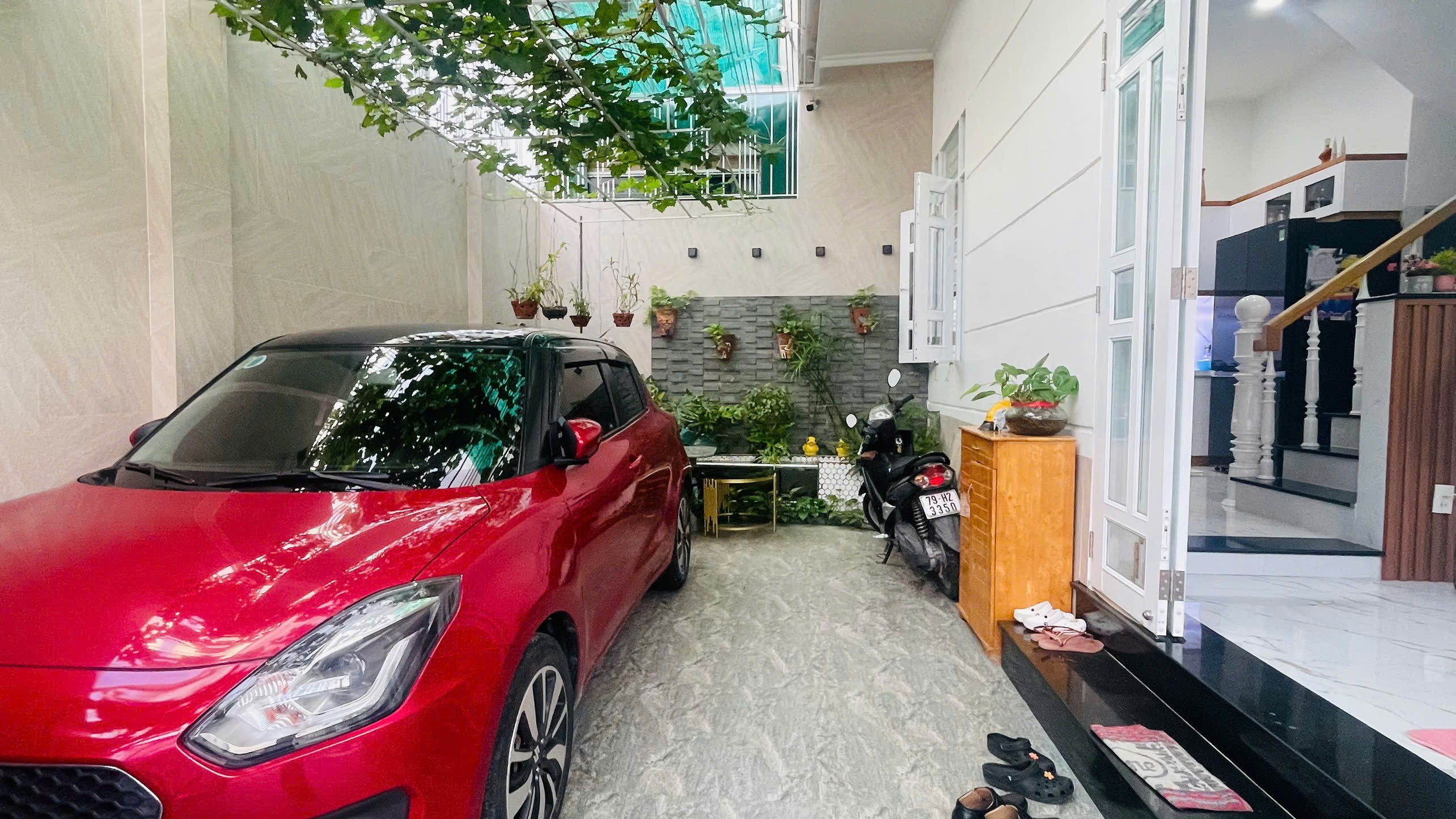 Bán Nhà 3 Tầng Gần Biển Hòn Chồng – Vĩnh Hải, Bắc Nha Trang – Sân Ô Tô, Nội Thất Cao Cấp 2