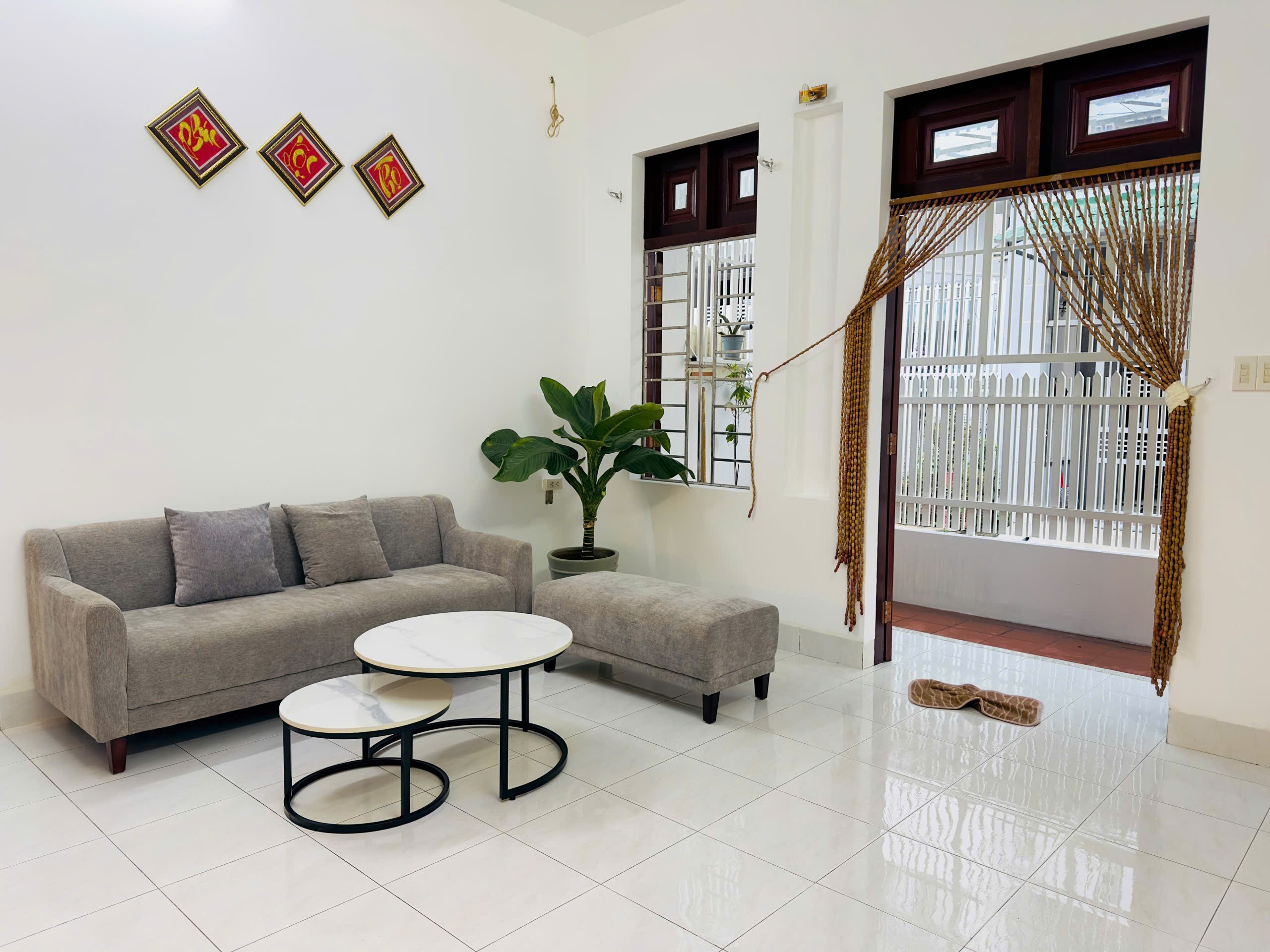 Bán nhà vị trí đẹp gần biển diện tích ngang 7,5m, tổng hơn 80m², thiết kế thoáng mát hiện đại 3