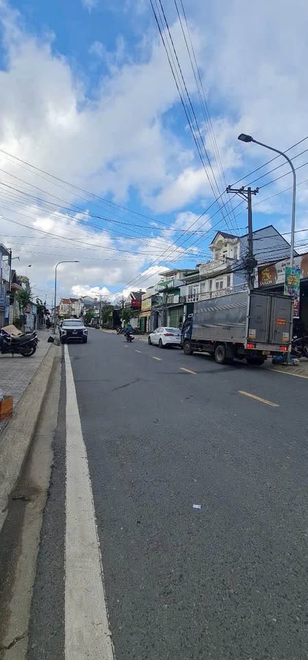 HẠ GIÁ BÁN GẤP NHÀ 2 MẶT TIỀN KINH DOANH ĐƯỜNG NGUYÊN TỬ LỰC, ĐÀ LẠT 184m2 4