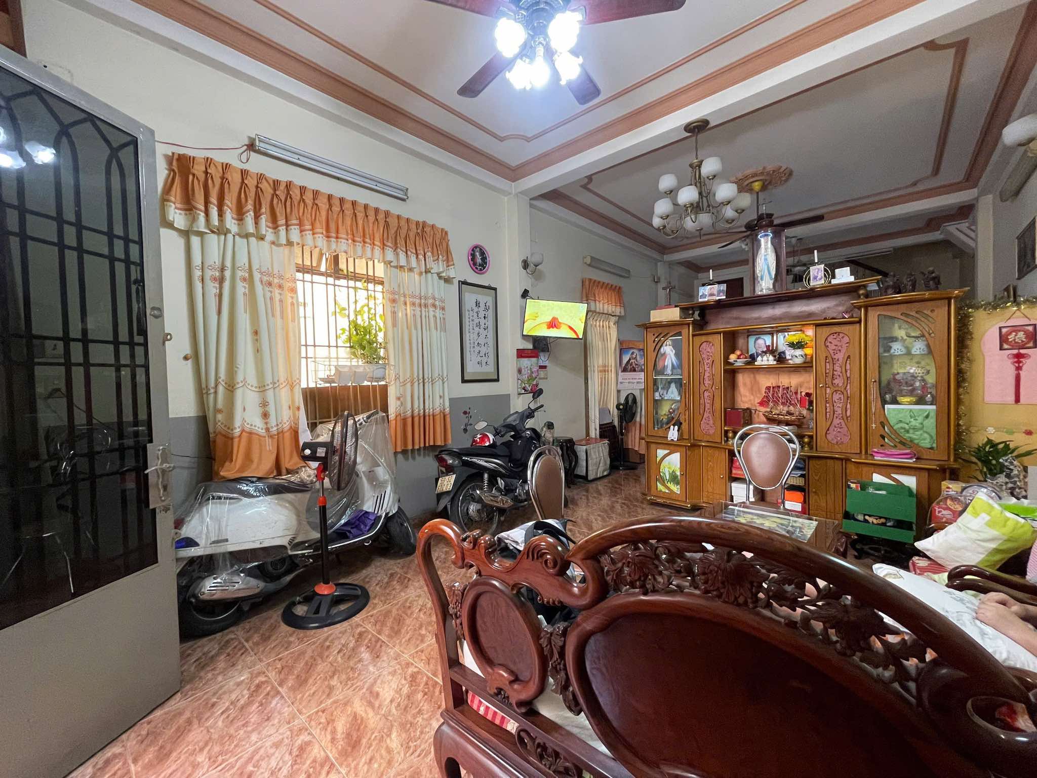 BÌNH THẠNH - OTO TRÁNH - NHÀ 4 TẦNG 6PN - 70M2 THÔNG SỐ ĐẸP (4,5 x 15,5) - CHỈ 12 TỶ 6
