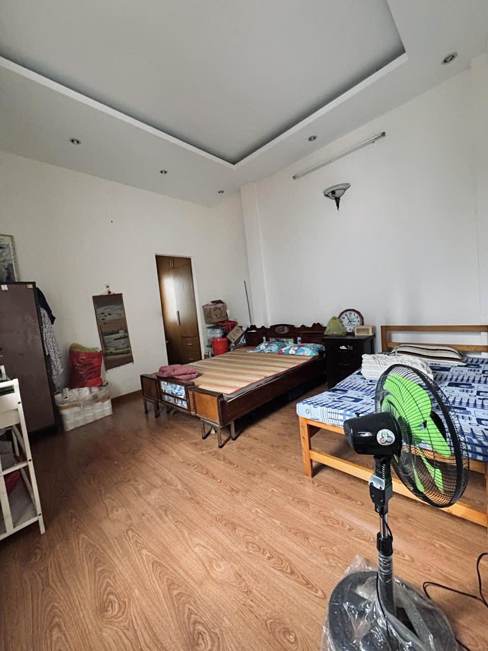 SẬP SÀN - GIẢM NGAY 800TR, GIÁ MỚI 8.8 TỶ - NHÀ ĐẸP 3 TẦNG 80m2 - HXH HOÀNG HOA THÁM 5