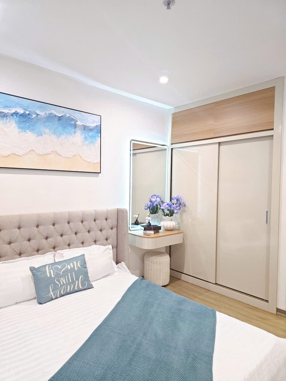 BÁN CĂN 2PN rộng 81m2 tại Seasons Avenue, SHLD, giá 6.x tỷ 2