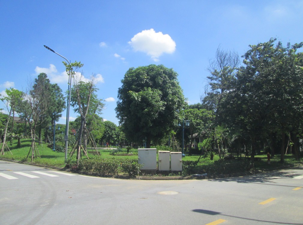 Tôi bán biệt thự KĐT Sunny Garden City cạnh công viên 190m2 chỉ 19.x tỷ. LH 0989626116 3