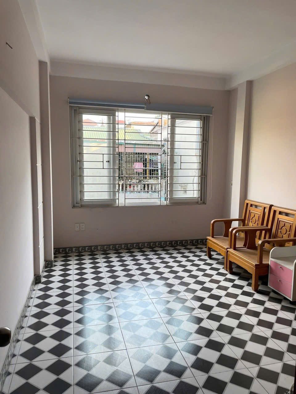 Cho thuê nhà riêng Phương Mai - Đống Đa 42m x 4T, 3PN3VS giá 10.5TR, ở gia đình - nhóm