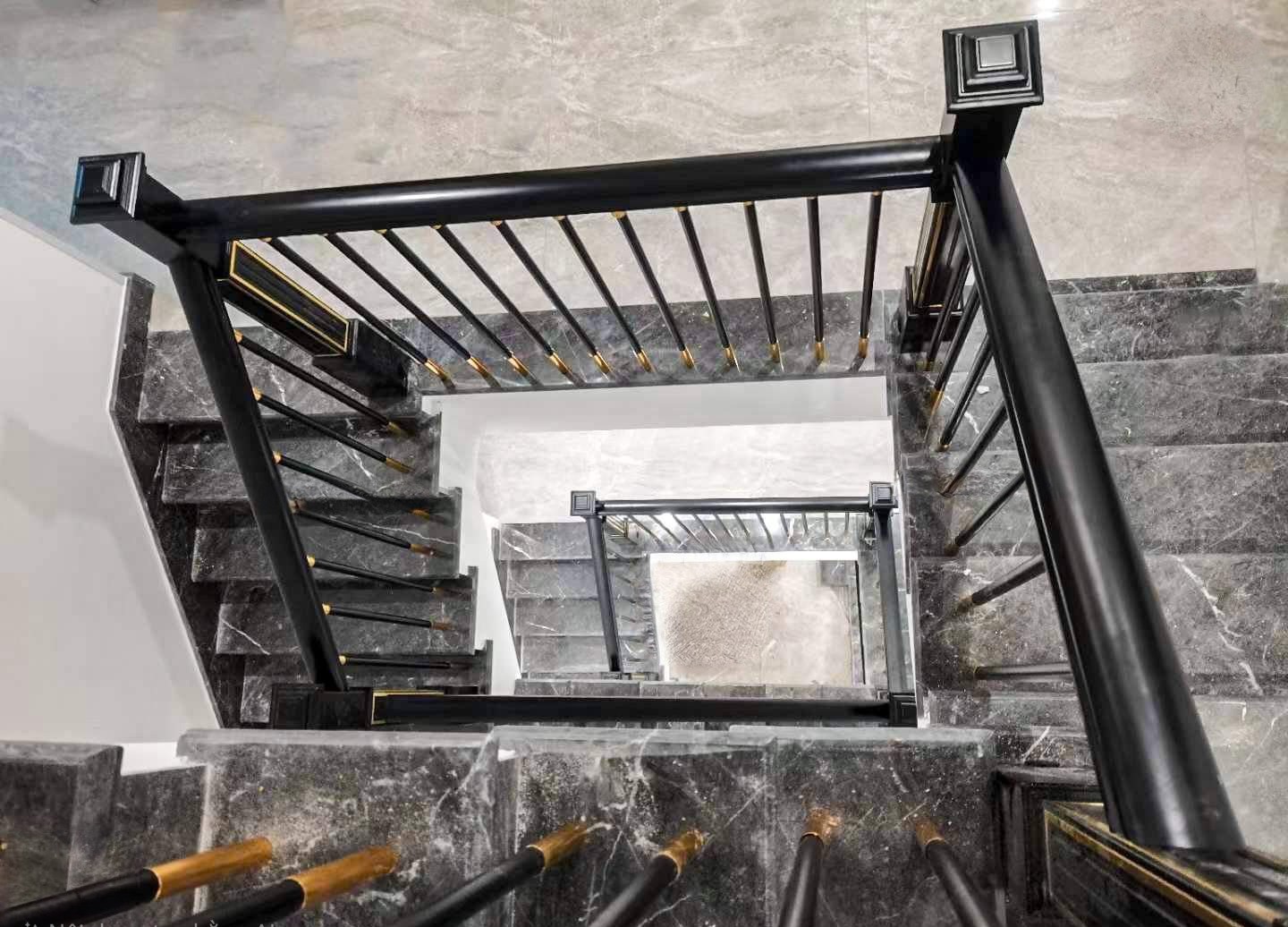 Cho thuê nhà lô góc, mới, Bách Khoa, thang máy, 103m2x 5T vỉa hè 31 Tr 3