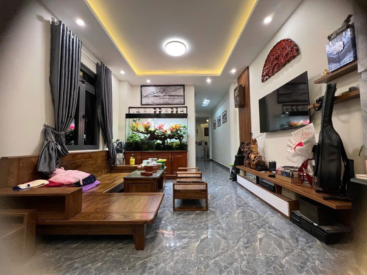 GIẢM GIÁ BÁN GẤP NHÀ ĐƯỜNG THÔNG THIÊN HỌC THÍCH HỢP LÀM HOMESTAY ĐÀ LẠT GIÁ 10.5 TỶ