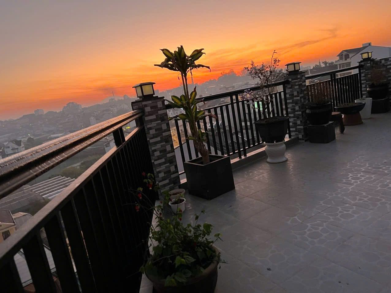 GIẢM GIÁ BÁN GẤP NHÀ ĐƯỜNG THÔNG THIÊN HỌC THÍCH HỢP LÀM HOMESTAY ĐÀ LẠT GIÁ 10.5 TỶ 4