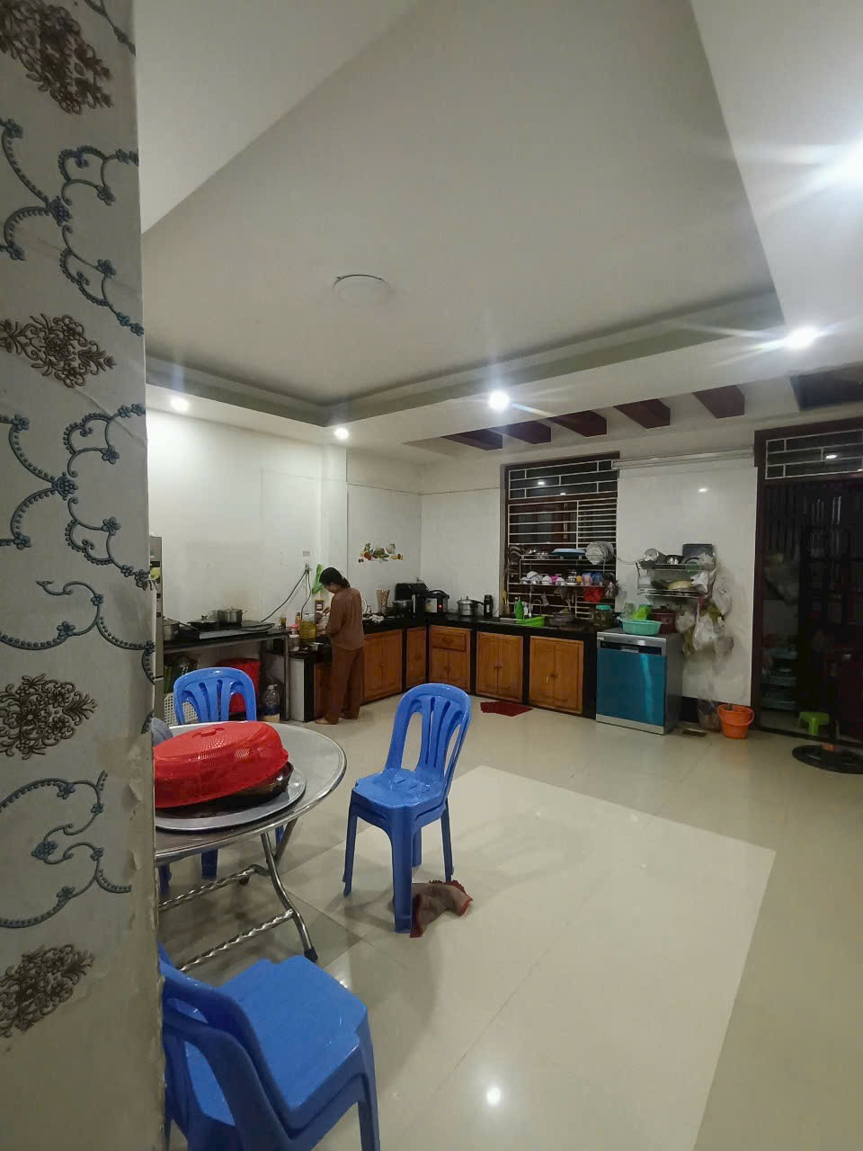 Cần bán nhà 1 tầng, cách đường Nguyễn Khuyến chỉ 80m, hẻm ô tô, gần chợ Vĩnh Hải. 3