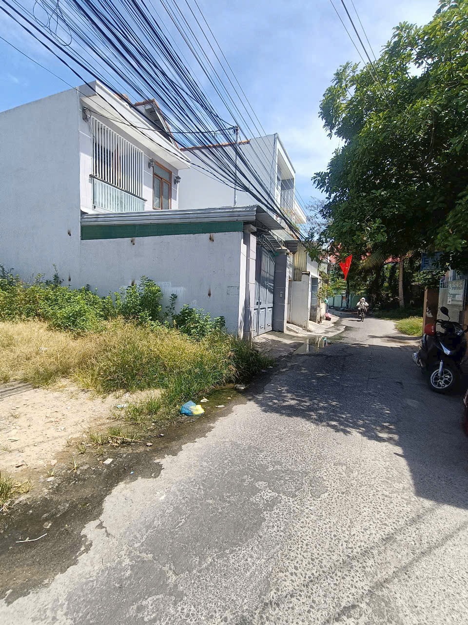 Cần bán nhà 1 tầng, cách đường Nguyễn Khuyến chỉ 80m, hẻm ô tô, gần chợ Vĩnh Hải. 4