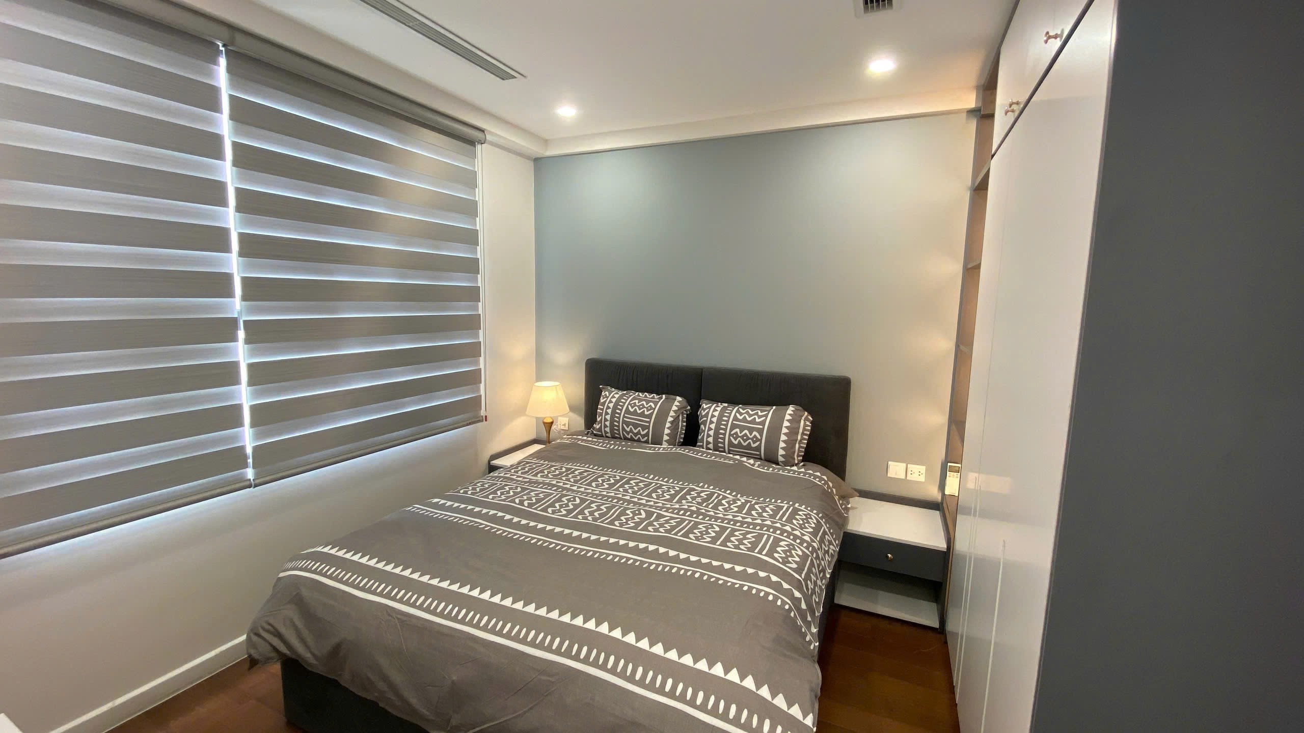 BÁN CĂN 3PN - 95m2 Vinhomes D'Capitale - VIEW HỒ giá tốt 4