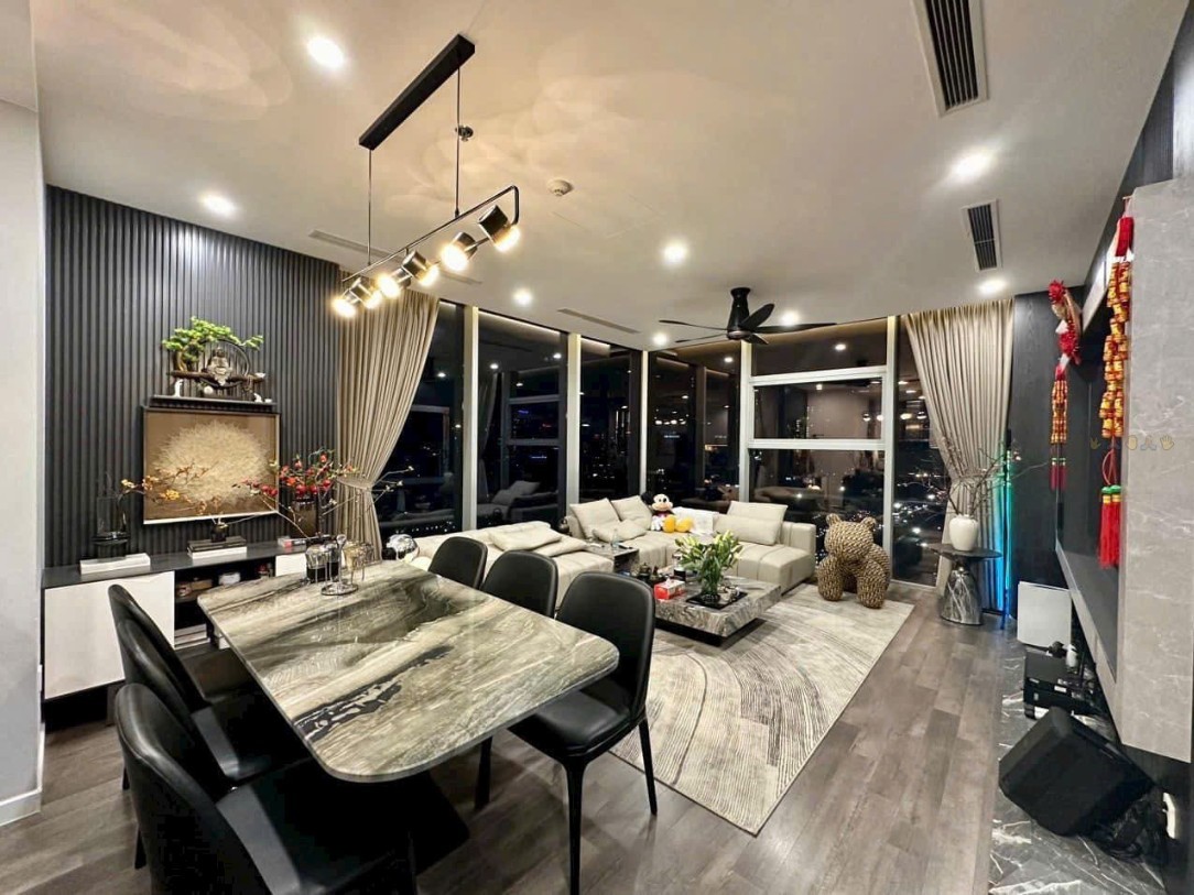 BÁN CĂN 3PN Vinhomes D'Capitale, SHLD, tòa C7 về ở cực thích