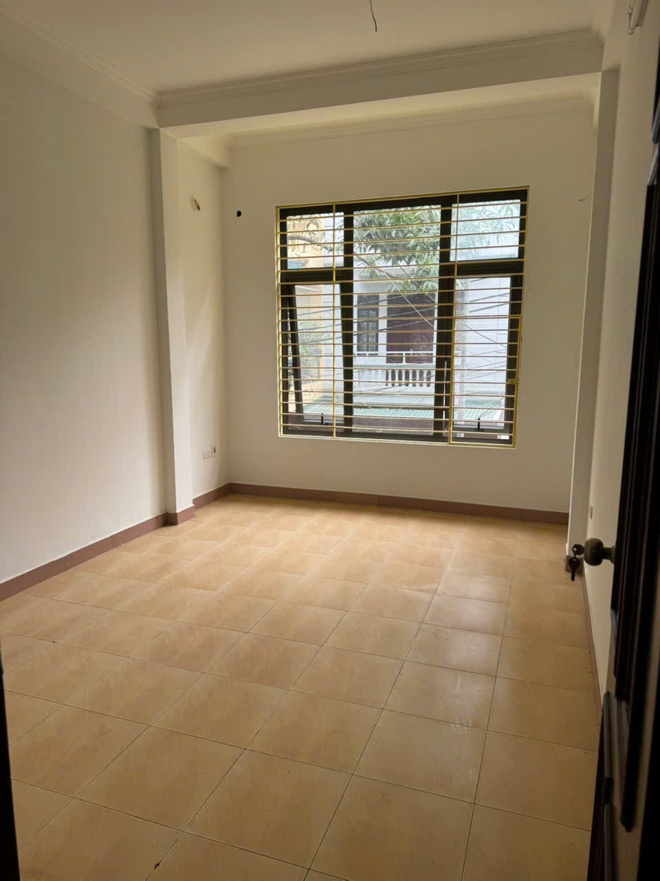 Cho thuê nhà riêng Nguyễn Khả Trạc - Mai Dịch - Cầu Giấy 50m x 4T giá 21TR, ngõ ô tô - KD 3