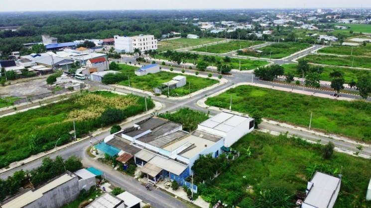 Nền góc 2 mt đường 214m2 kdc Phước Đông giá rẻ cho khách đầu tư 1 tỏi 890tr 2