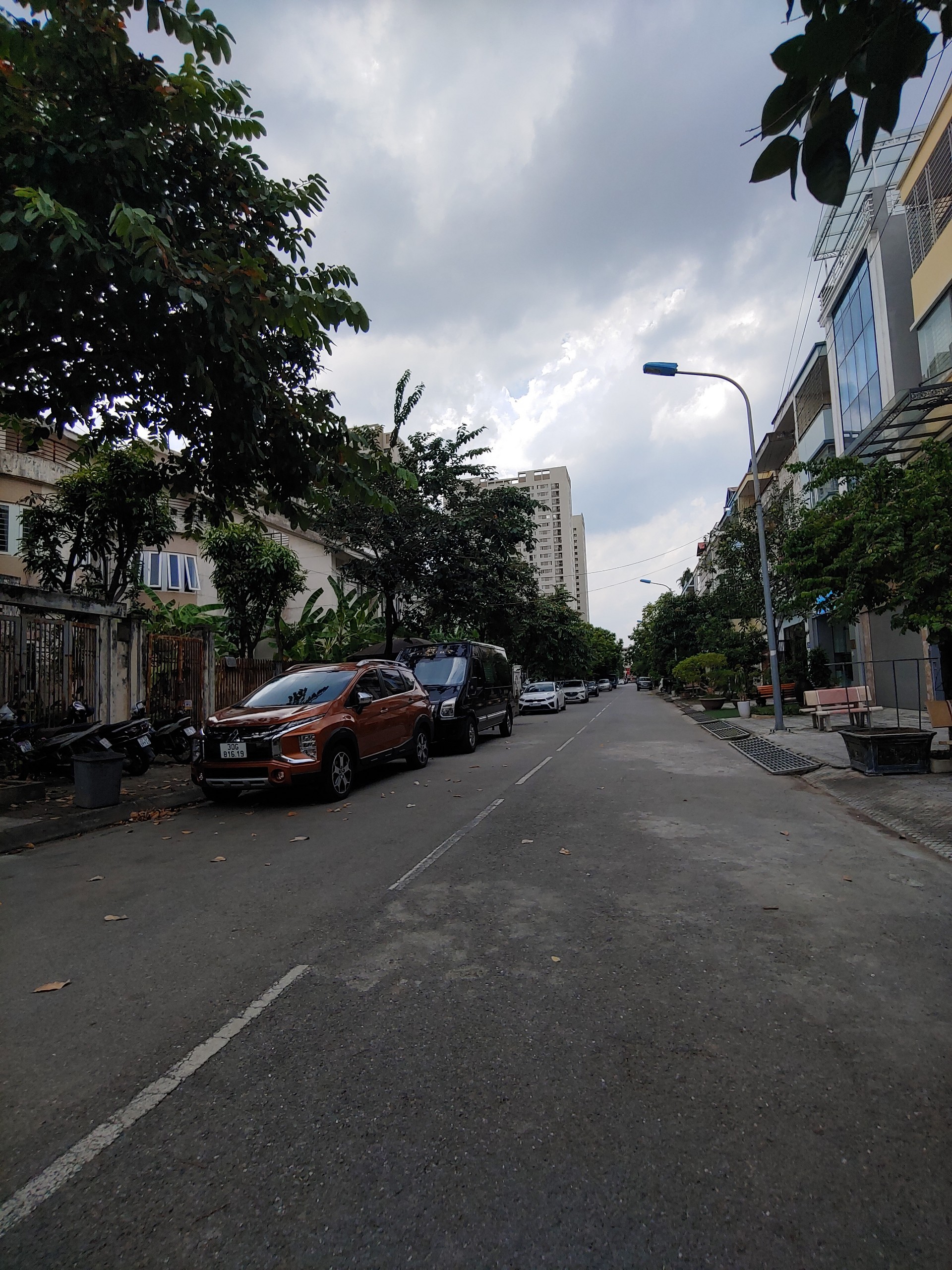 CHỦ NHÀ GỬI BÁN LIỀN KỀ 7 HOÀN THIỆN HƯỚNG ĐÔNG NAM KĐT TÂN TÂY ĐÔ(0915458886) 3